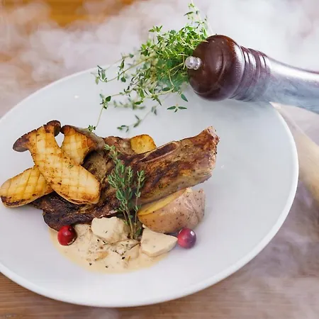 Promenada Zegrze Hotel Białobrzegi