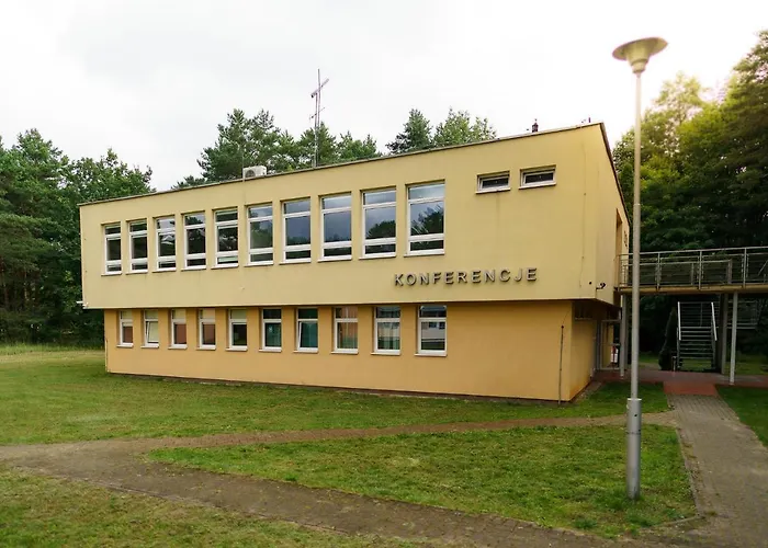 Promenada Zegrze Hotel *